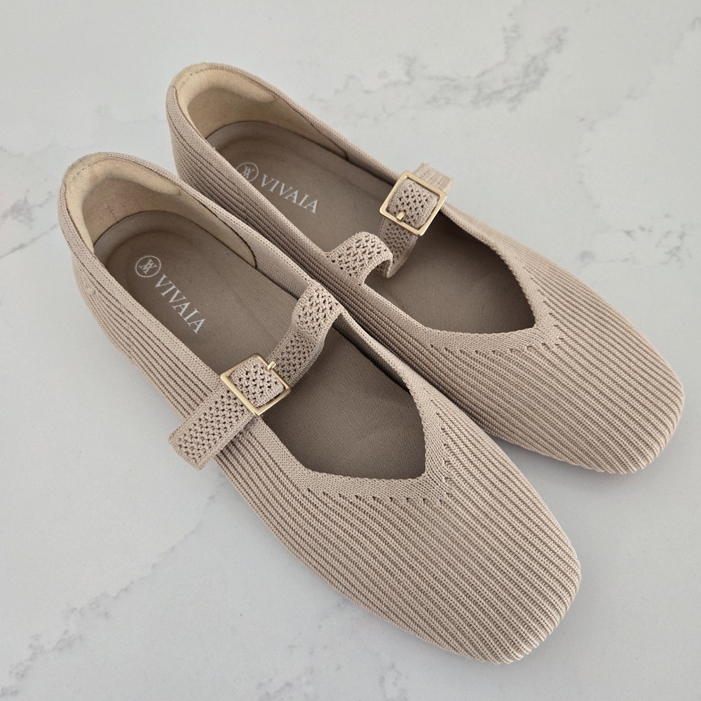 VIVAIA Women's Tan Flats